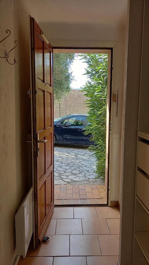 דירות גראס Studio-Jardinet-Parking מראה חיצוני תמונה